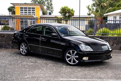 2005 Toyota Crown - Thumbnail