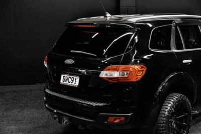 2021 Ford Everest - Thumbnail