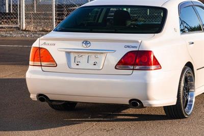 2004 Toyota Crown - Thumbnail