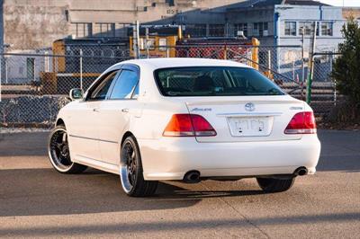 2004 Toyota Crown - Thumbnail