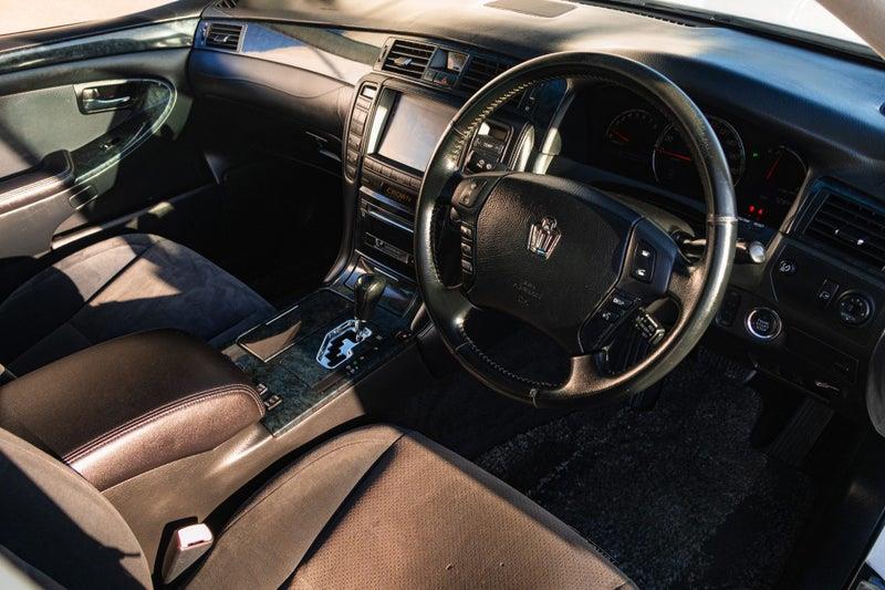 2004 Toyota Crown