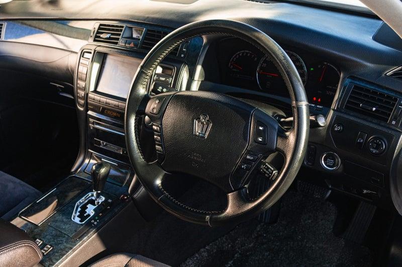 2004 Toyota Crown