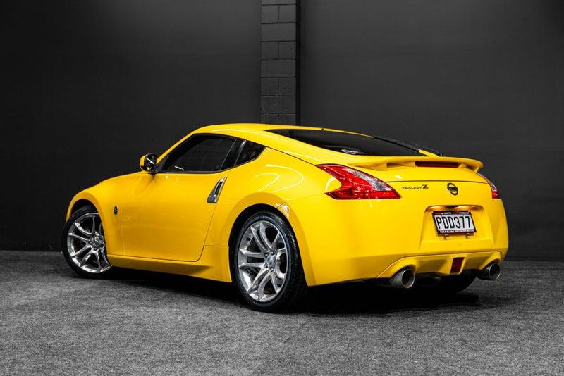 2009 Nissan Fairlady