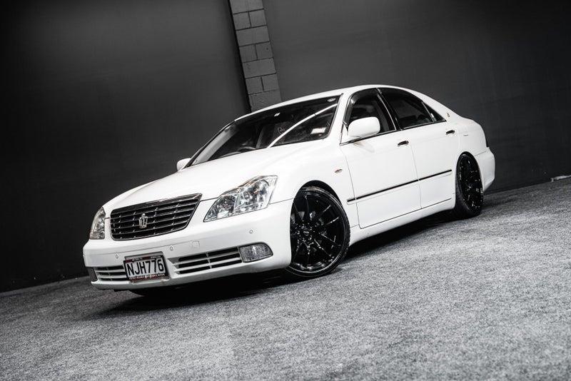 2005 Toyota Crown