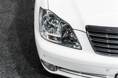 2005 Toyota Crown - Thumbnail