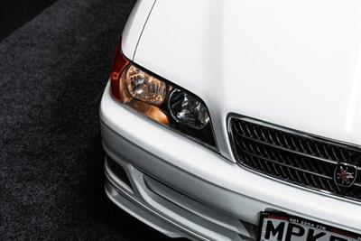 1998 Toyota Chaser - Thumbnail