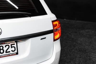 2016 Holden Commodore - Thumbnail