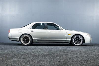 1996 Nissan Skyline - Thumbnail