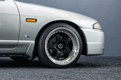 1996 Nissan Skyline - Thumbnail