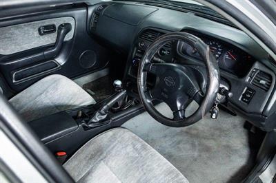 1996 Nissan Skyline - Thumbnail