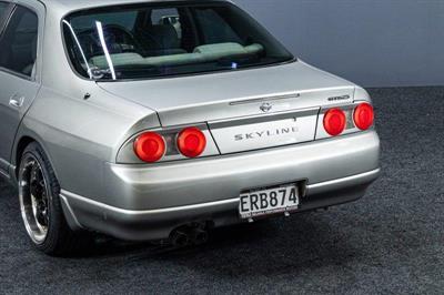1996 Nissan Skyline - Thumbnail