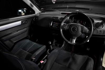 2010 Suzuki Swift - Thumbnail