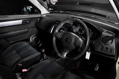 2010 Suzuki Swift - Thumbnail