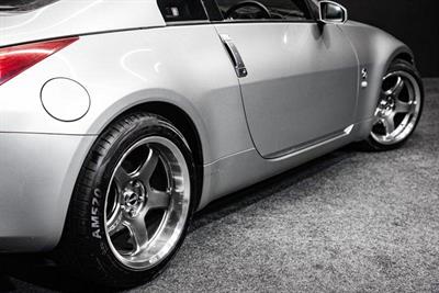2005 Nissan Fairlady - Thumbnail