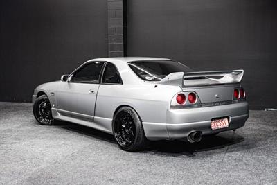 1996 Nissan Skyline - Thumbnail