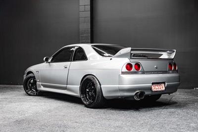 1996 Nissan Skyline - Thumbnail