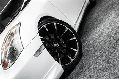 2005 Nissan Skyline - Thumbnail