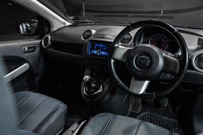 2008 Mazda DEMIO - Thumbnail