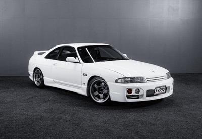 1996 Nissan Skyline - Thumbnail