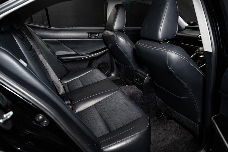 2013 Lexus IS 300h
