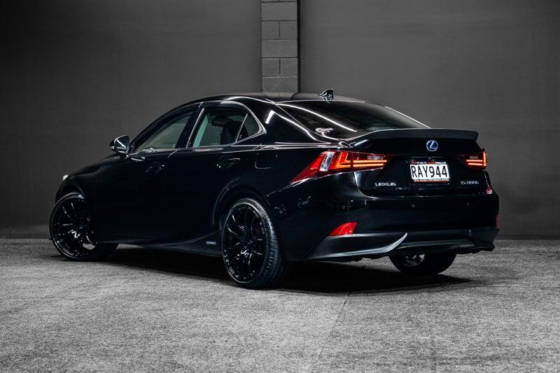 2013 Lexus IS 300h