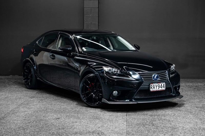 2013 Lexus IS 300h