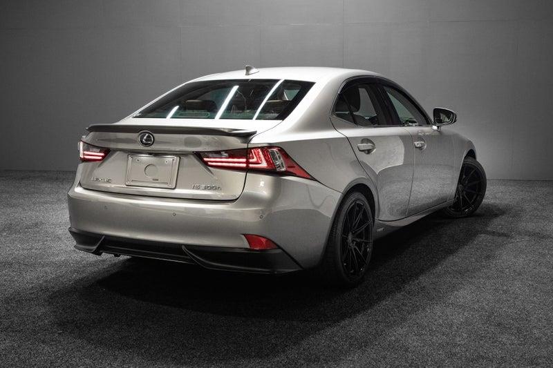 2013 Lexus IS 300h