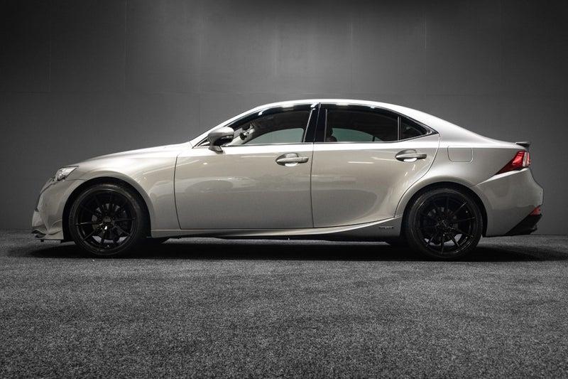 2013 Lexus IS 300h