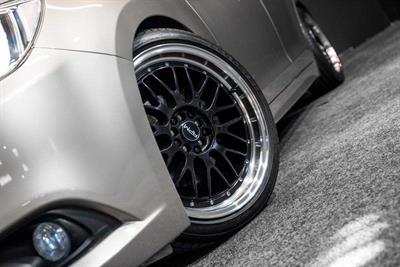 2016 Subaru Legacy - Thumbnail