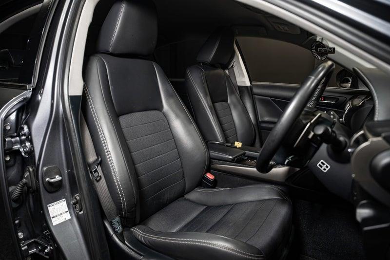 2013 Lexus IS 300h