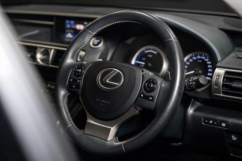 2013 Lexus IS 300h