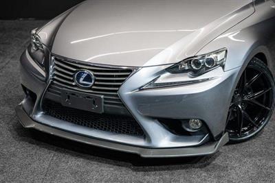2013 Lexus IS 300h - Thumbnail