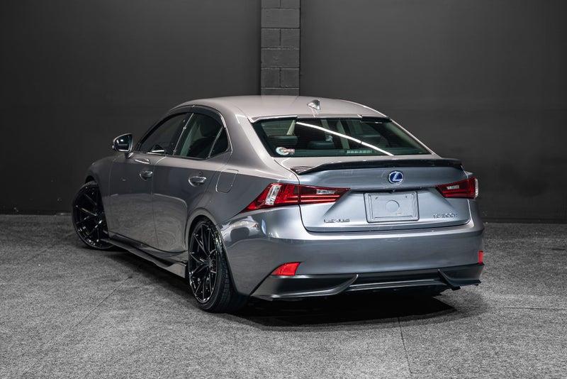 2013 Lexus IS 300h