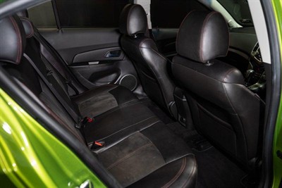 2015 Holden Cruze - Thumbnail