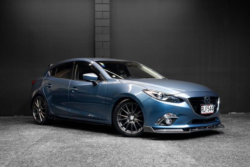 2014 Mazda Axela