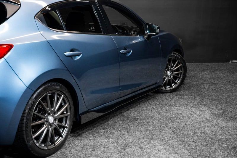 2014 Mazda Axela