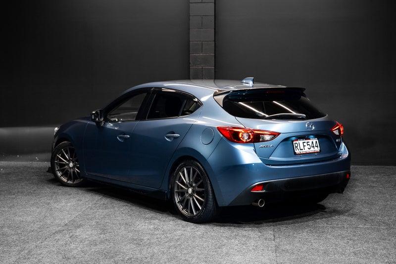 2014 Mazda Axela