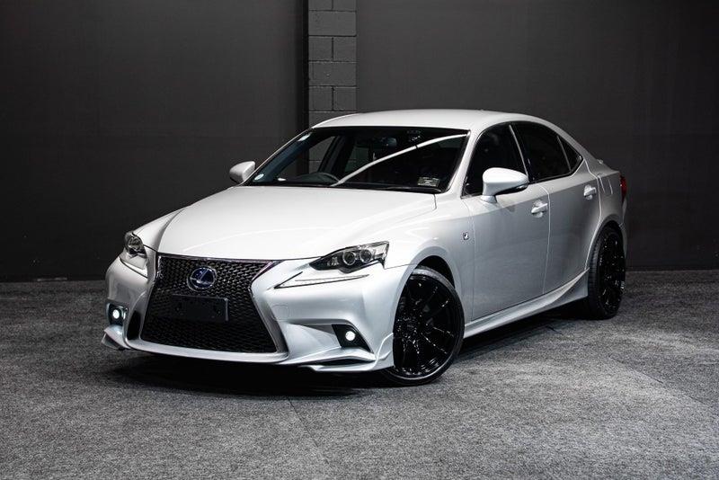 2013 Lexus IS 300h