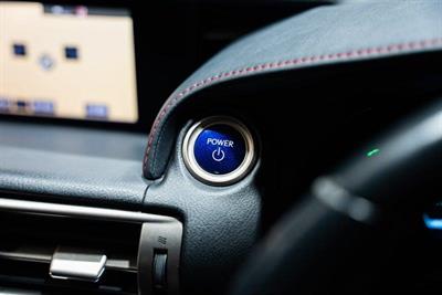 2013 Lexus IS 300h - Thumbnail