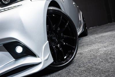 2013 Lexus IS 300h - Thumbnail