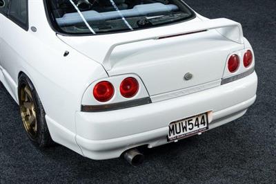 1997 Nissan Skyline - Thumbnail