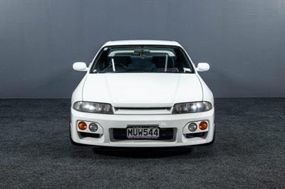 1997 Nissan Skyline - Thumbnail