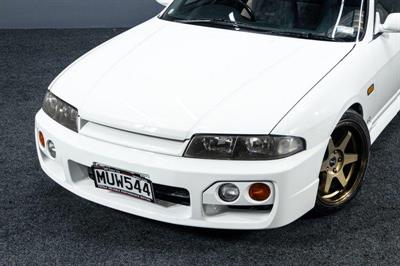 1997 Nissan Skyline - Thumbnail