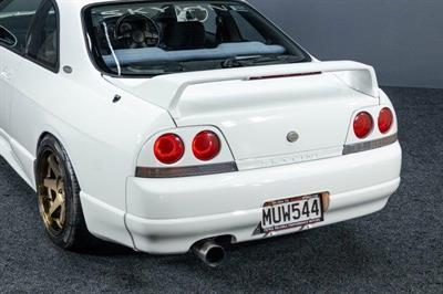 1997 Nissan Skyline - Thumbnail