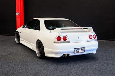 1997 Nissan Skyline - Thumbnail