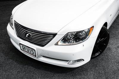 2007 Lexus LS 460 - Thumbnail