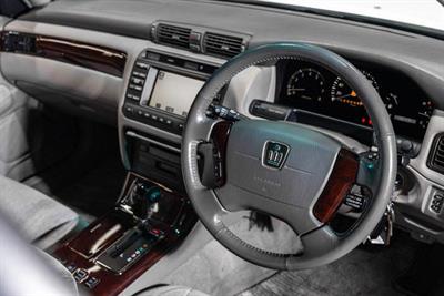 2002 Toyota Crown - Thumbnail