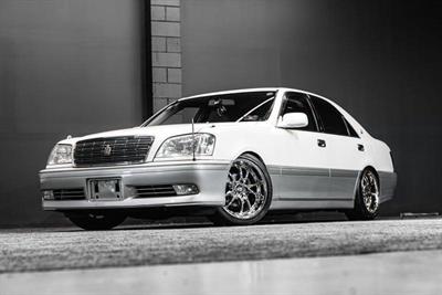 2002 Toyota Crown - Thumbnail