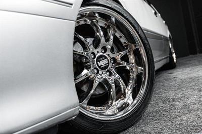 2002 Toyota Crown - Thumbnail