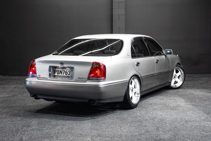 2001 Toyota Crown